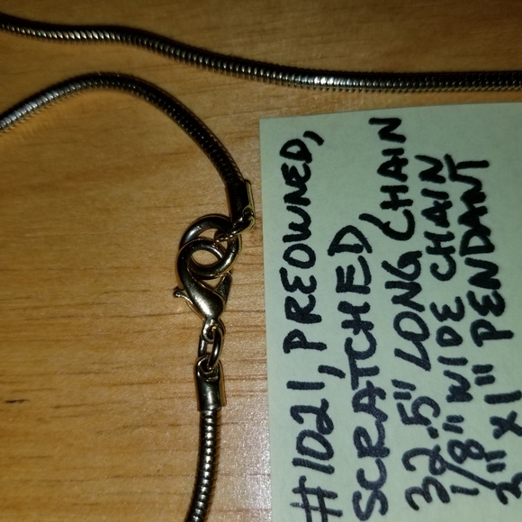 ✅#1021 Preowned RARE Gold Tone Metal 32.5" Necklace - Picture 12 of 16